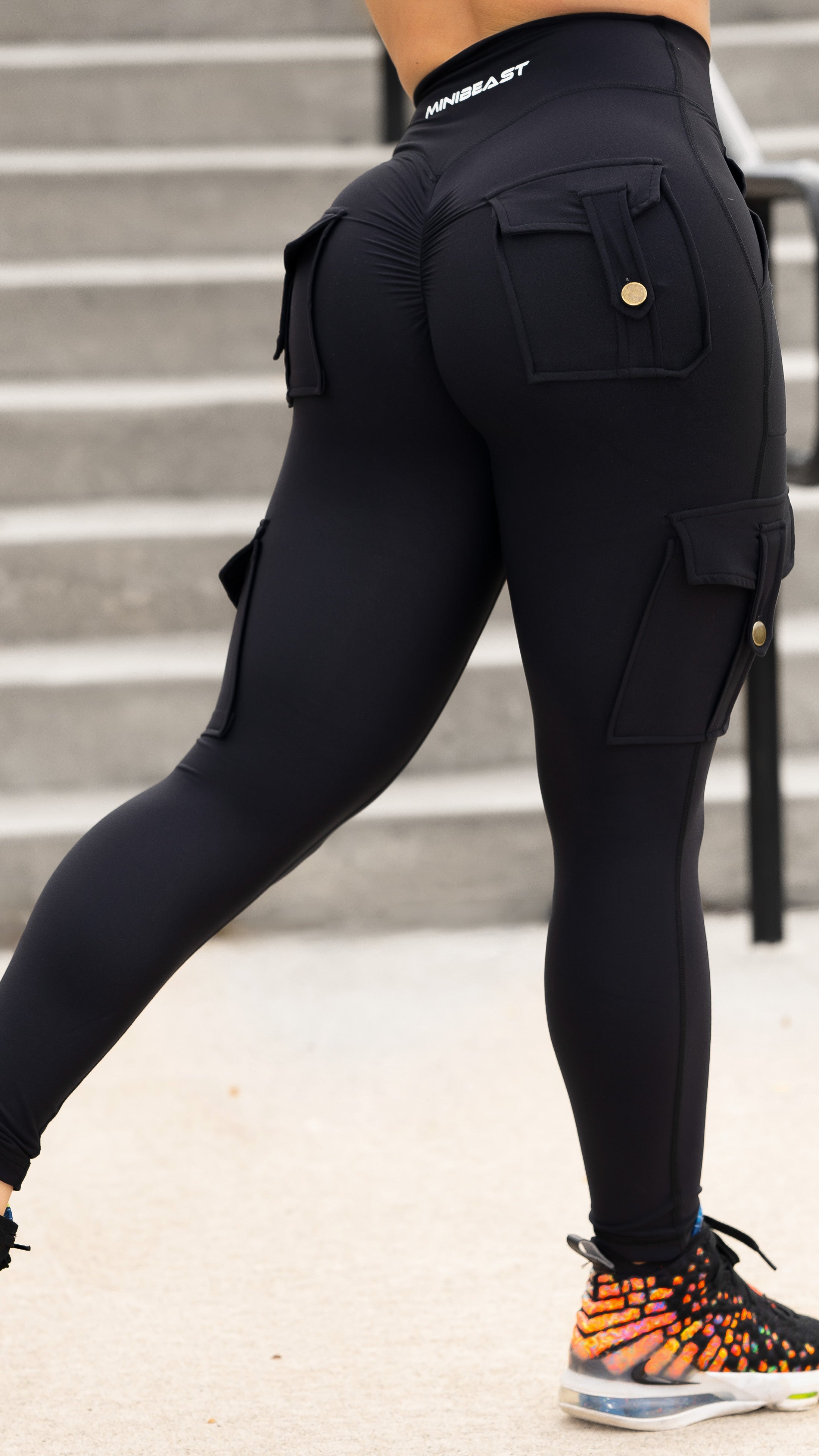 Women's HalaraMagic™ High Waisted Cargo Pocket Skinny Stretchy Knit Denim  Casual Leggings - Halara